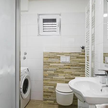 Apartman Bojiv Apartment *